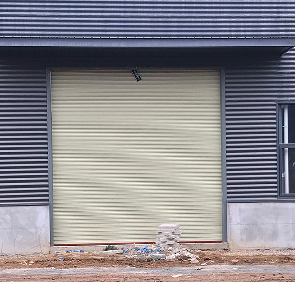 抗風(fēng)門(mén)